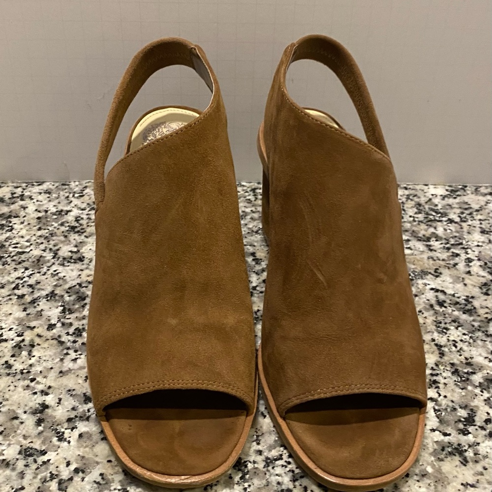 GUC. Vince Camuto Block heel Suede sandal